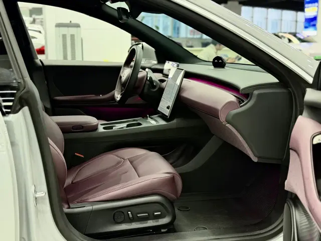 Nio ET5 Touring — Фото автомобиля 8