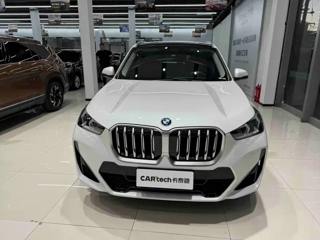 BMW X1 — Фото автомобиля 2