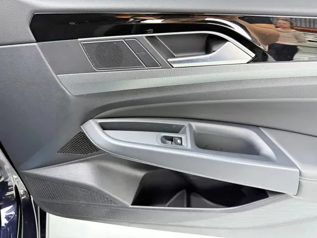 Volkswagen Passat — Фото автомобиля 11