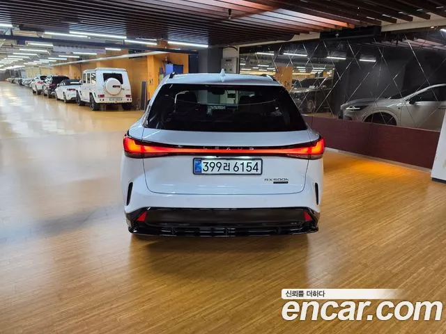 Lexus RX — Фото автомобиля 4