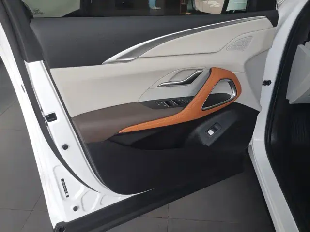 BYD Song Pro — Фото автомобиля 7
