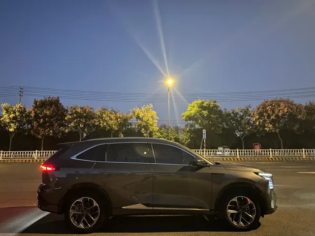 Changan CS75 Plus — Фото автомобиля 6