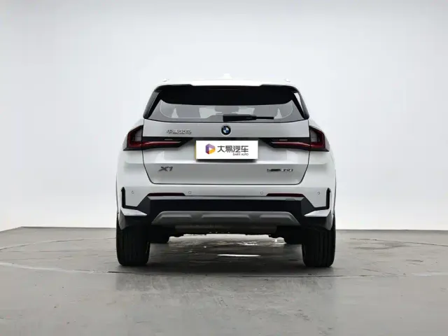 BMW X1 — Фото автомобиля 4
