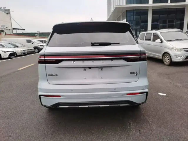 Geely Xingyue L — Фото автомобиля 5