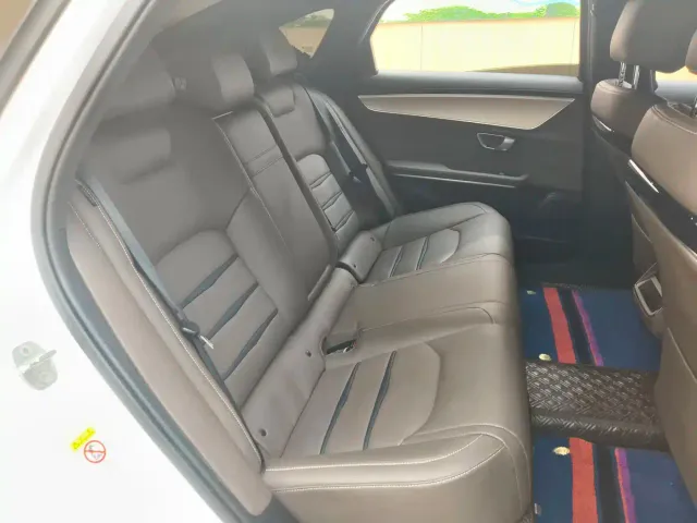 BYD Han — Фото автомобиля 14
