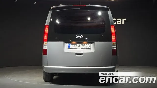Hyundai Staria Staria — Фото автомобиля 4