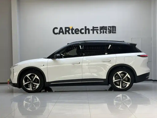 Nio ES6 — Фото автомобиля 4