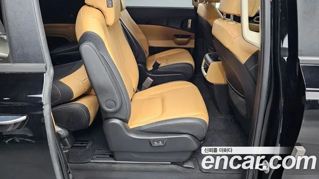 Kia Carnival 4th Gen — Фото автомобиля 18