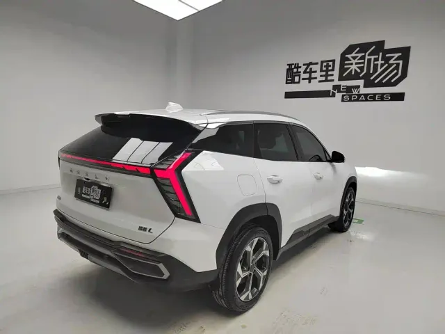 Geely Boyue L — Фото автомобиля 4