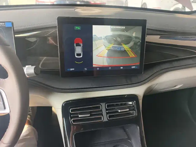 BYD Qin PLUS — Фото автомобиля 12