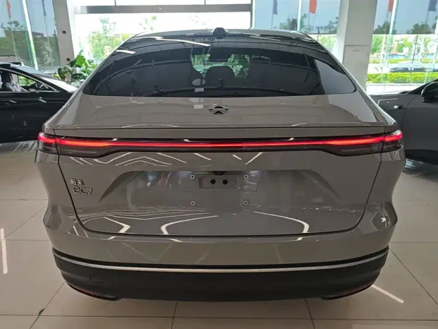 Nio EC7 — Фото автомобиля 5