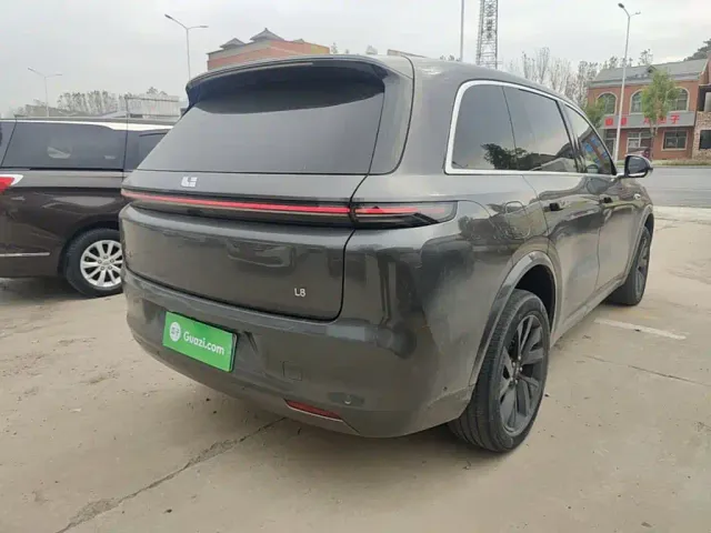 Li Auto L8 — Фото автомобиля 6