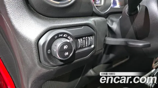 Jeep Wrangler Wrangler (JL) 2.0 Overland 4 двери — Фото автомобиля 11
