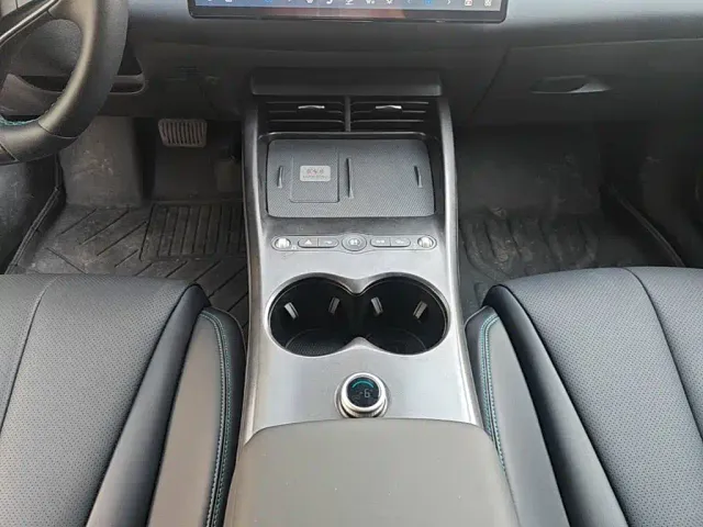 BYD Seal 06 — Фото автомобиля 13