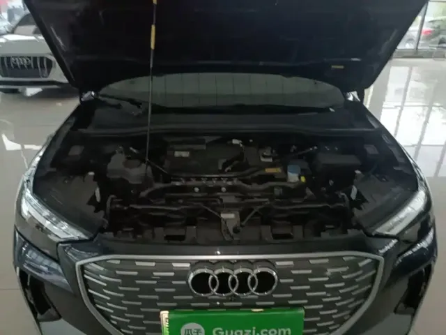 Audi Audi Q4 e-tron 2023 40 e-tron Innovation Edition — Фото автомобиля 19