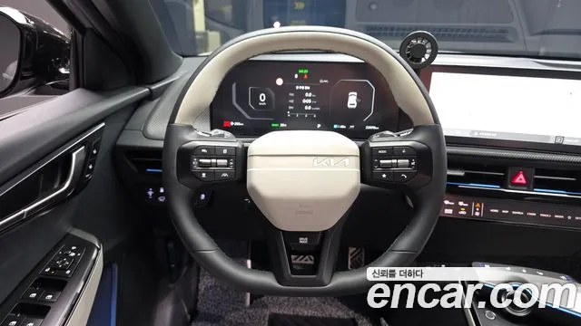 Kia EV6 — Фото автомобиля 13