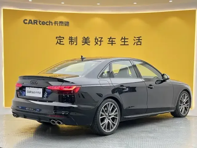 Audi S4 — Фото автомобиля 4
