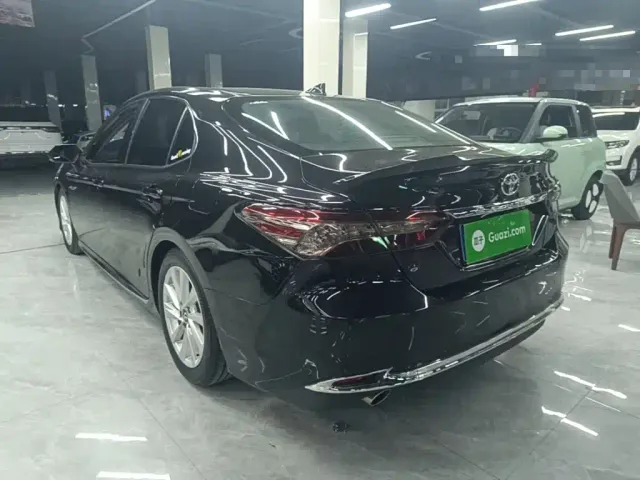 Toyota Camry — Фото автомобиля 4