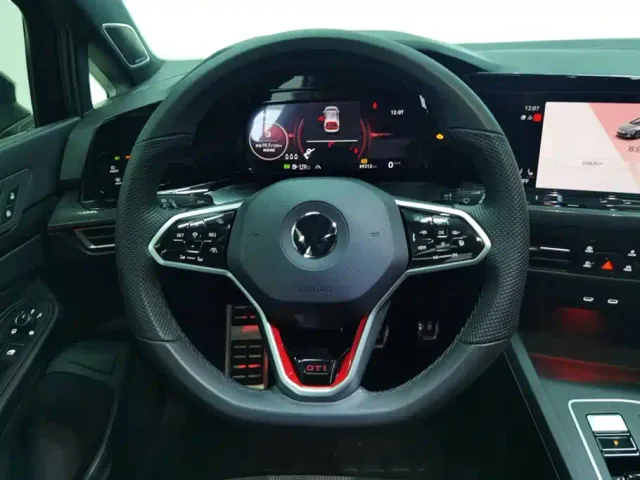 Volkswagen Golf GTI — Фото автомобиля 15