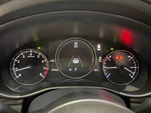Mazda Axela — Фото автомобиля 18