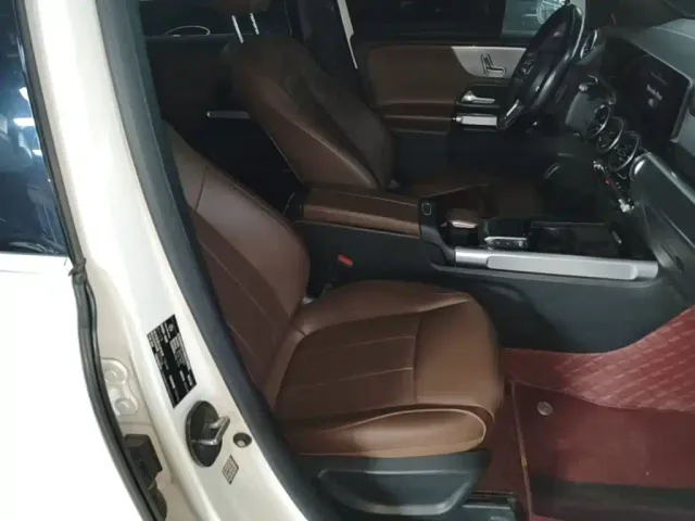 Mercedes-Benz GLB-Class — Фото автомобиля 24