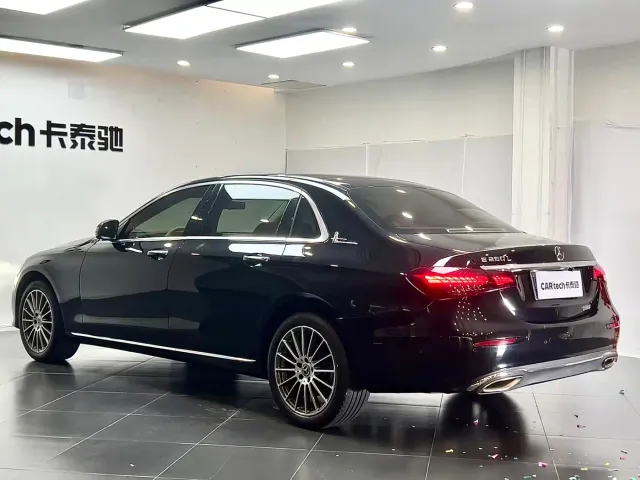 Mercedes-Benz E-Class — Фото автомобиля 6