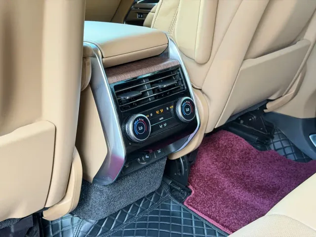 Land Rover Range Rover — Фото автомобиля 17
