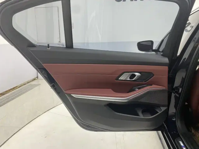 BMW 3 Series — Фото автомобиля 27