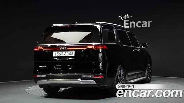 Kia Carnival Generation 4 — Фото автомобиля 2