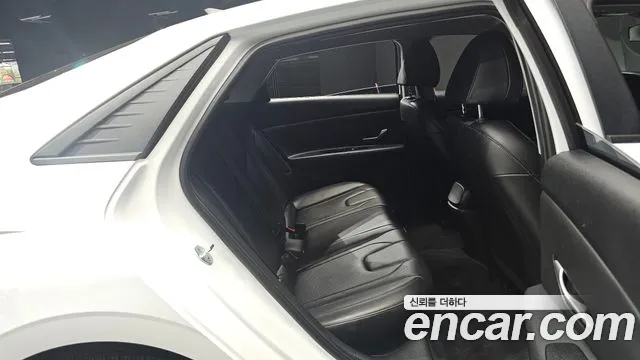 Hyundai Avante CN7 — Фото автомобиля 17