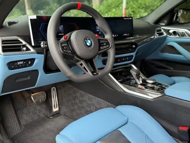 BMW M4 — Фото автомобиля 10