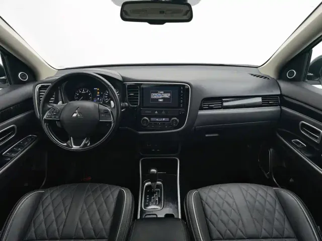 Mitsubishi Outlander — Фото автомобиля 5