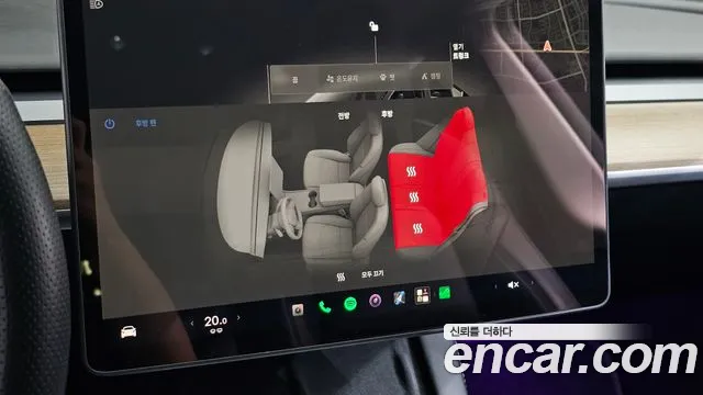 Tesla Model Y — Фото автомобиля 24