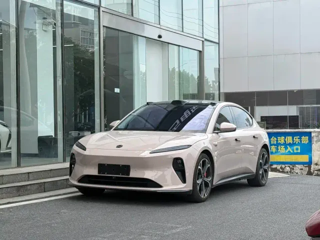 Фотография автомобиля — Nio ET5