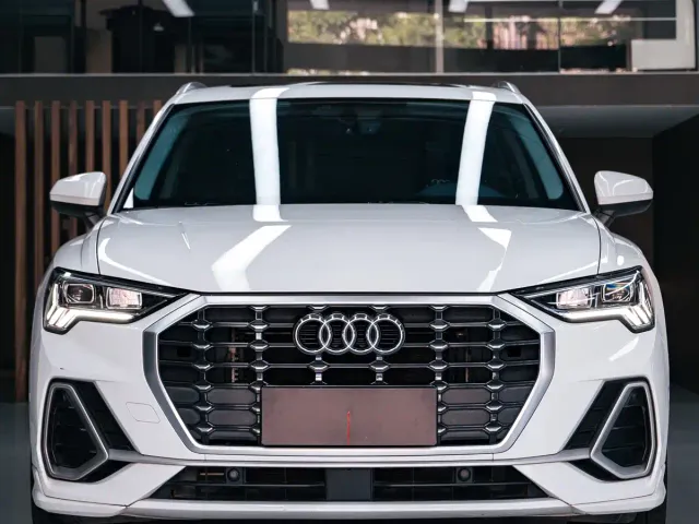 Audi Q3 — Фото автомобиля 2
