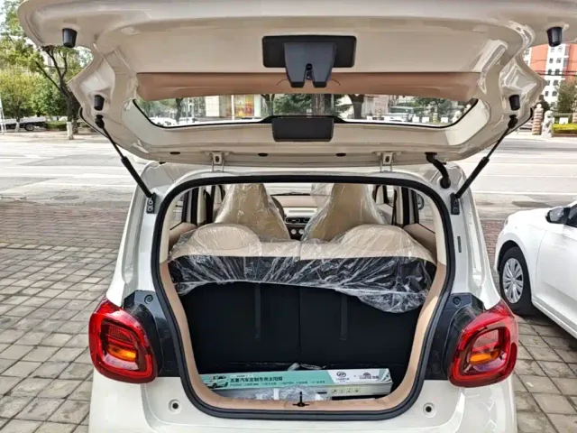 Wuling Hongguang Mini EV — Фото автомобиля 18