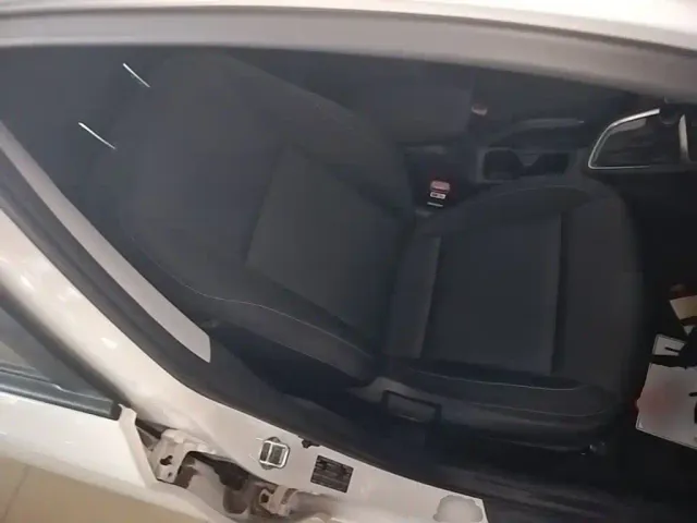 Hyundai Elantra — Фото автомобиля 24