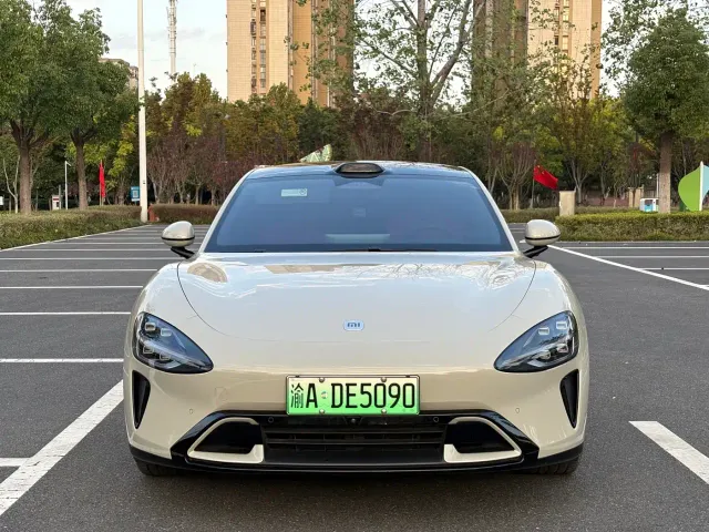 Xiaomi SU7 — Фото автомобиля 2