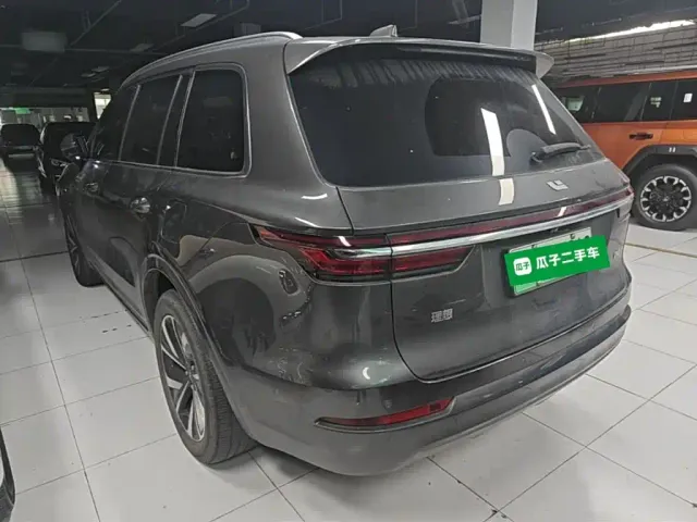 Li Auto ONE — Фото автомобиля 4