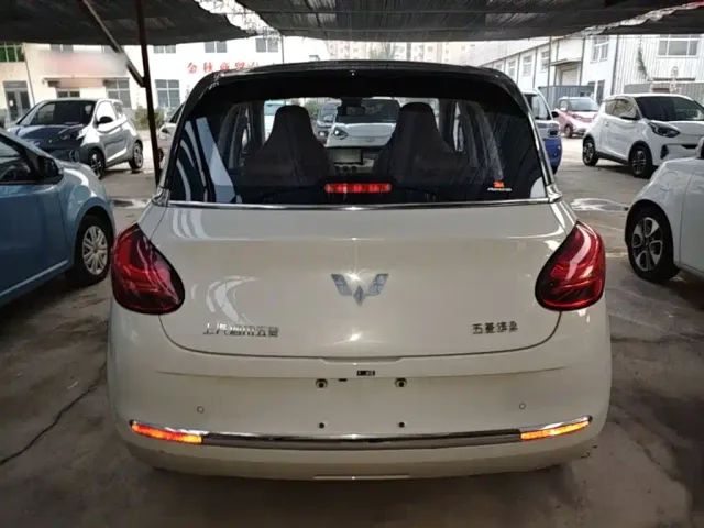 Wuling Bingo — Фото автомобиля 5