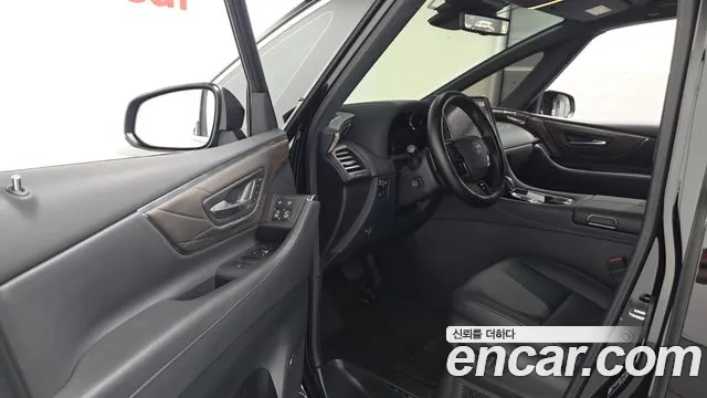 Toyota Alphard — Фото автомобиля 10