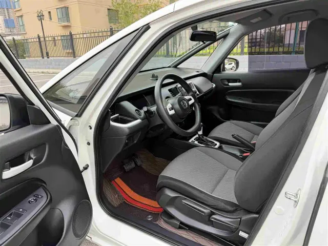 Honda Fit — Фото автомобиля 5
