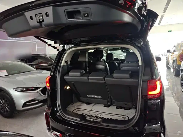 GAC Trumpchi M8 — Фото автомобиля 18