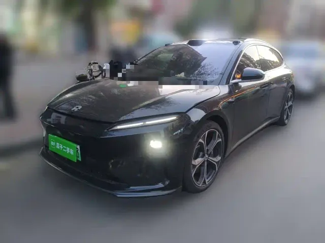 Фотография автомобиля — Nio ET5 Touring