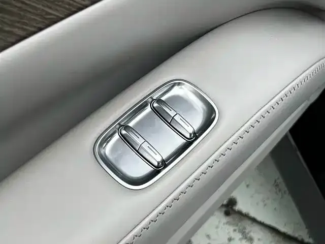 Leapmotor D Series — Фото автомобиля 27