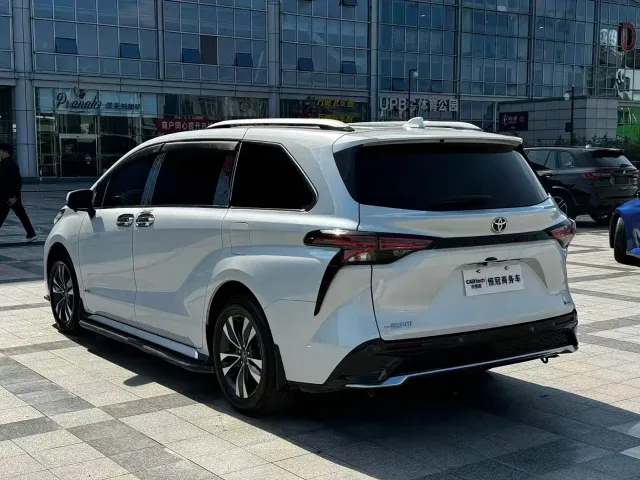 Toyota Granvia — Фото автомобиля 4