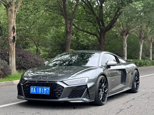 Фотография автомобиля — Audi R8