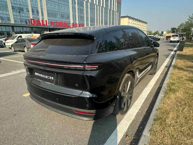 Li Auto i6 — Фото автомобиля 10