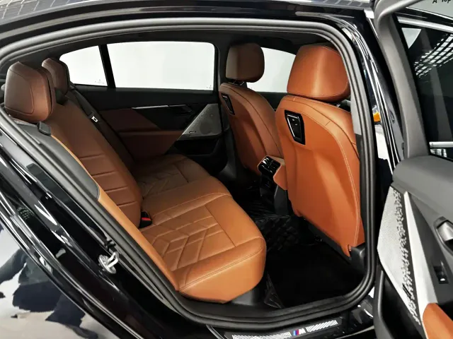 BMW 5 Series — Фото автомобиля 23