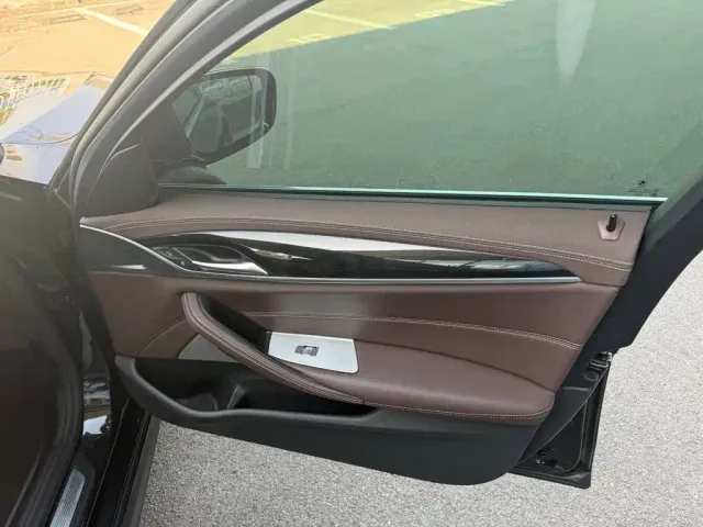 BMW 5 Series — Фото автомобиля 6